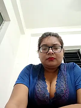 Snapshot of Elie_Hallway chatting on April 26, 2026, 7:22 pm Elie Hallway online show from April 26, 2026, 7:22 pm