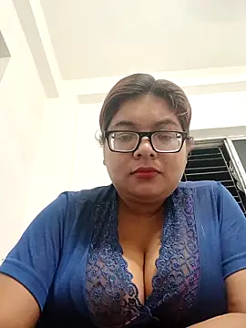 Snapshot of Elie_Hallway chatting on May 1, 2026, 7:40 pm Elie Hallway online show from May 1, 2026, 7:40 pm