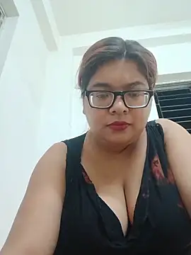 Snapshot of Elie_Hallway chatting on May 12, 2026, 6:27 pm Elie Hallway online show from May 12, 2026, 6:27 pm
