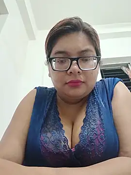 Snapshot of Elie_Hallway chatting on May 22, 2026, 6:13 pm Elie Hallway online show from May 22, 2026, 6:13 pm