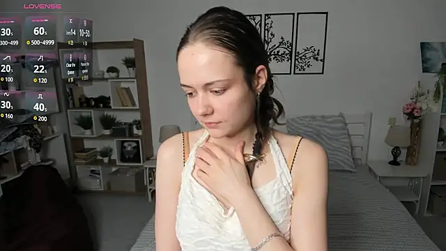 Snapshot of MalvinaTrafford chatting on January 31, 2026, 9:02 pm MalvinaTrafford online show from January 31, 2026, 9:02 pm