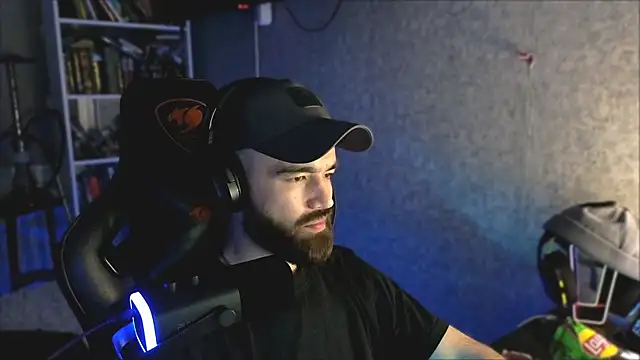  Mostly  online show from April 1, 2026, 10:51 pm