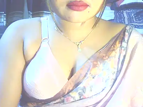 Snapshot of Nusrat_Faria chatting on March 3, 2026, 4:35 pm Nusrat Faria online show from March 3, 2026, 4:35 pm