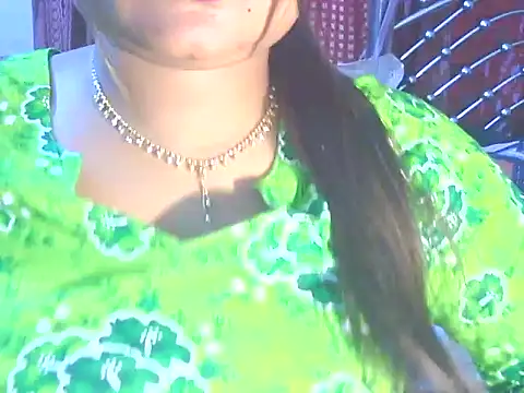 Snapshot of Nusrat_Faria chatting on April 5, 2026, 5:10 pm Nusrat Faria online show from April 5, 2026, 5:10 pm