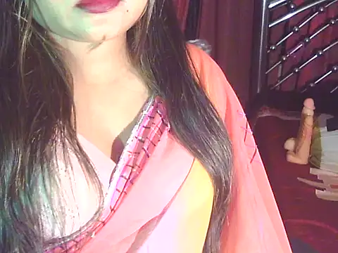 Snapshot of Nusrat_Faria chatting on May 5, 2026, 9:56 pm Nusrat Faria online show from May 5, 2026, 9:56 pm