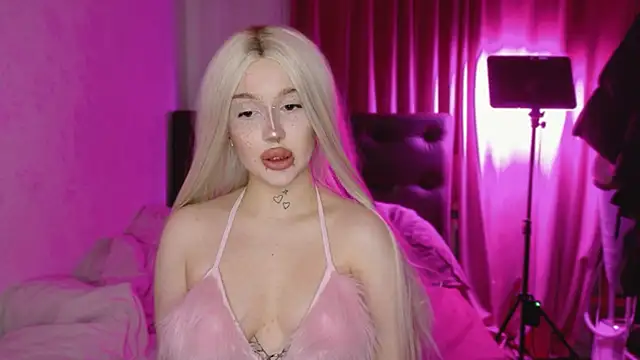 Lolykari online show from April 11, 2026, 6:01 pm