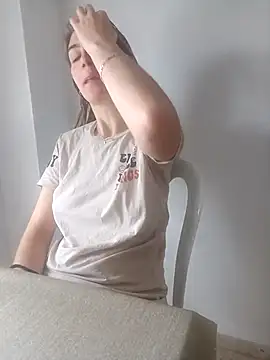 laparejaideal08 online show from April 7, 2026, 9:43 am