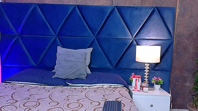 Snapshot of Britany_Fox_ chatting on February 14, 2026, 2:14 pm Britany Fox online show from February 14, 2026, 2:14 pm