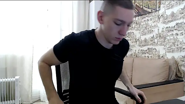 markbodrov online show from May 17, 2026, 9:49 am