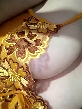 Snapshot of Hana-lovee chatting on February 2, 2026, 8:46 am Hana-lovee online show from February 2, 2026, 8:46 am