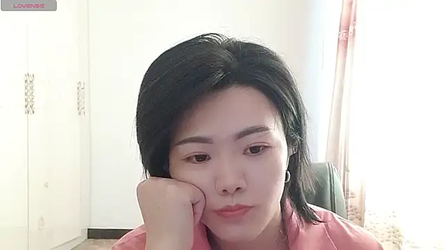 Nikishine online show from May 3, 2026, 6:52 am