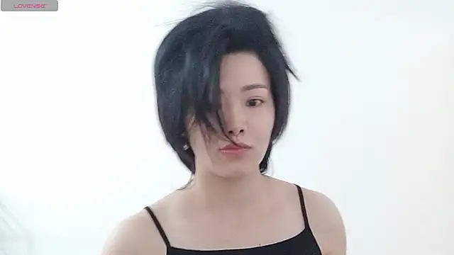 Snapshot of Nikishine chatting on May 19, 2026, 2:18 am Nikishine online show from May 19, 2026, 2:18 am