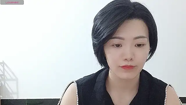 Snapshot of Nikishine chatting on June 2, 2026, 12:29 pm Nikishine online show from June 2, 2026, 12:29 pm