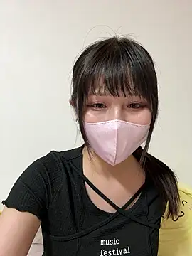 Snapshot of Mitsuki__jp chatting on February 9, 2026, 12:53 pm Mitsuki jp online show from February 9, 2026, 12:53 pm