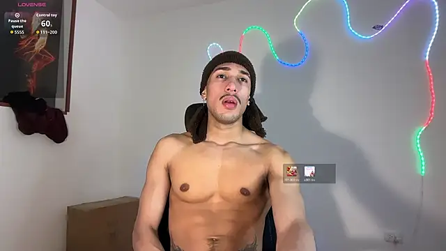 Snapshot of rafael_stone11 chatting on March 6, 2026, 2:30 am rafael stone11 online show from March 6, 2026, 2:30 am