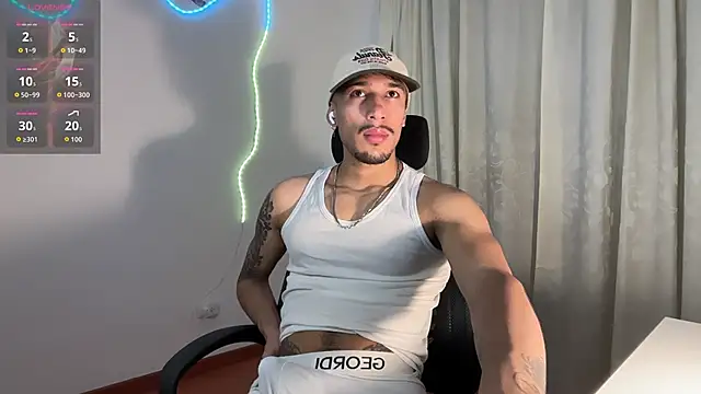 Snapshot of rafael_stone11 chatting on March 25, 2026, 1:22 am rafael stone11 online show from March 25, 2026, 1:22 am