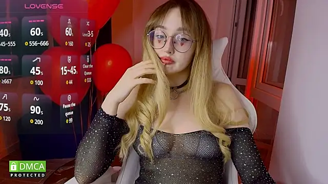 AdeLuna online show from February 14, 2026, 9:00 pm