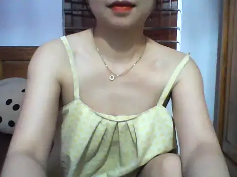 Snapshot of NinaKey chatting on June 5, 2026, 9:26 am NinaKey online show from June 5, 2026, 9:26 am