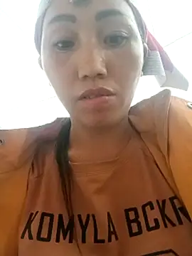 hot-luna- online show from February 10, 2026, 9:13 am