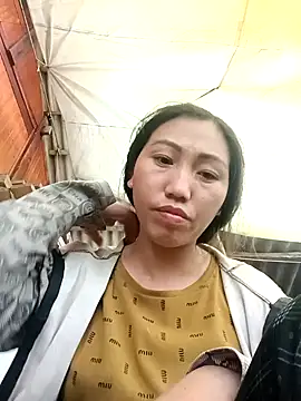 hot-luna- online show from March 2, 2026, 9:38 am