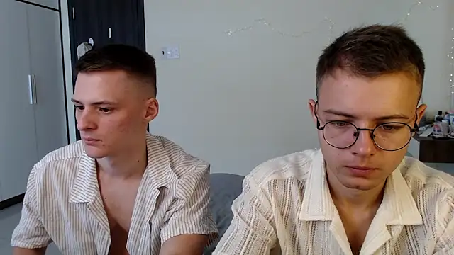 NikiKerryCum online show from June 7, 2026, 4:27 am