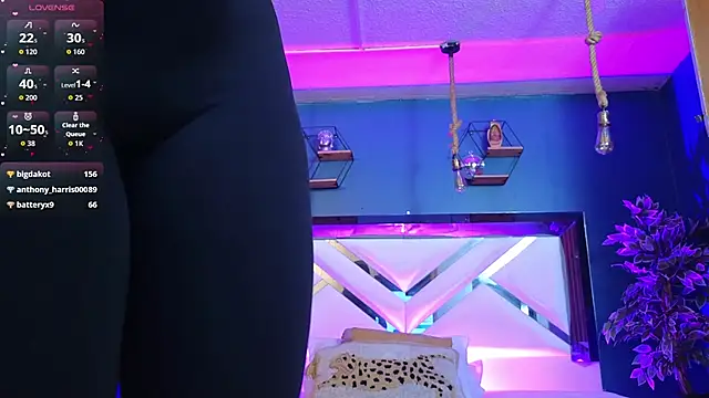 Ladyy brownn online show from March 5, 2026, 11:28 am