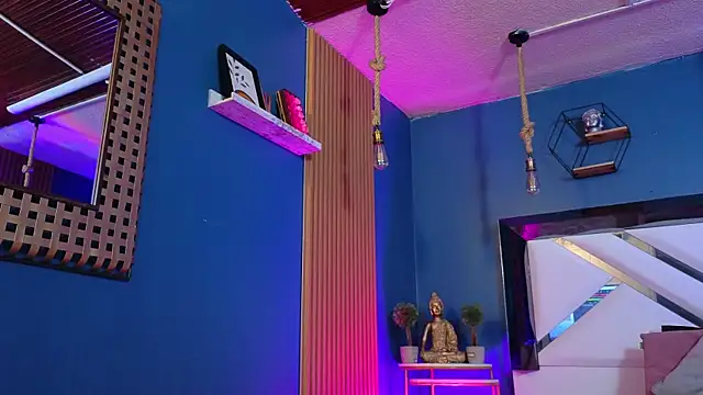 Ladyy brownn online show from April 18, 2026, 11:36 am