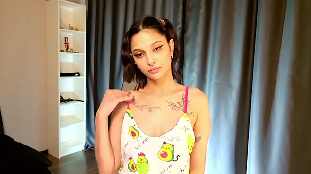 Eva Sterling  online show from February 9, 2026, 5:06 pm