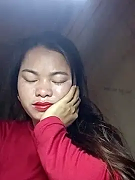 Snapshot of emlylyxinh chatting on February 8, 2026, 8:01 pm emlylyxinh online show from February 8, 2026, 8:01 pm