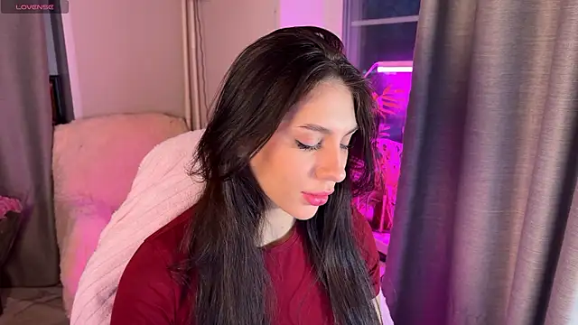 lunawho online show from March 9, 2026, 3:43 am