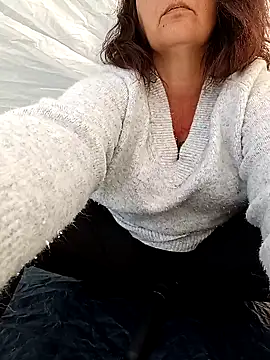 pulpeuse64 online show from March 23, 2026, 12:09 pm