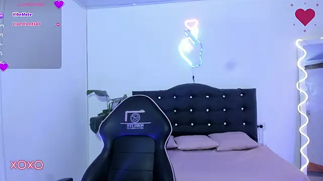 Snapshot of MILAH_TAY chatting on February 5, 2026, 11:37 am MILAH TAY online show from February 5, 2026, 11:37 am