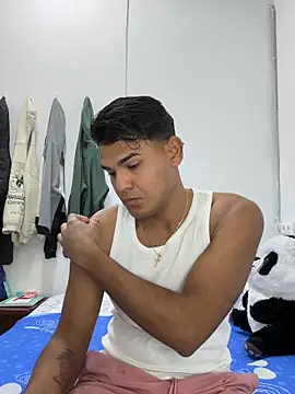 DavShi online show from February 6, 2026, 9:51 pm