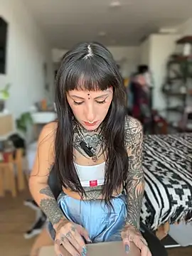 xsadtanas online show from April 12, 2026, 4:56 pm