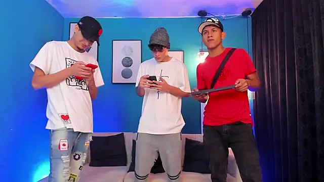 Snapshot of KingOfHeavens_2 chatting on February 12, 2026, 6:19 am KingOfHeavens 2 online show from February 12, 2026, 6:19 am