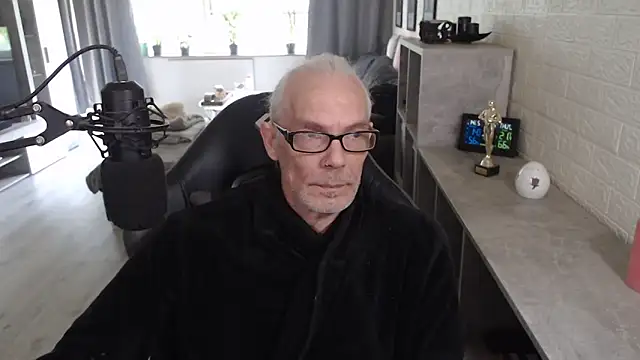 KoelnKoeln online show from May 14, 2026, 2:57 pm