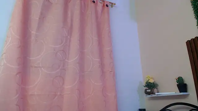 calimasalas2 online show from February 14, 2026, 11:23 pm