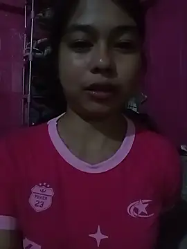 Snapshot of Heavens_night04 chatting on February 14, 2026, 12:46 pm Heavens night04 online show from February 14, 2026, 12:46 pm