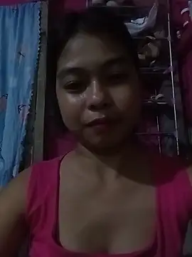 Snapshot of Heavens_night04 chatting on February 17, 2026, 2:35 pm Heavens night04 online show from February 17, 2026, 2:35 pm