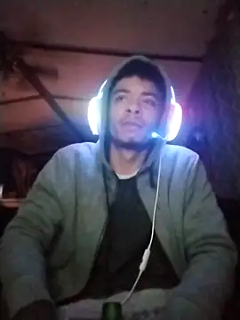 Snapshot of spooky425hd chatting on February 14, 2026, 6:21 am spooky425hd online show from February 14, 2026, 6:21 am