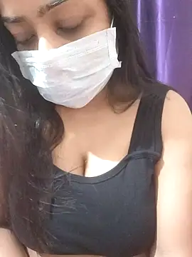 MidnightVibes  online show from February 12, 2026, 7:31 pm