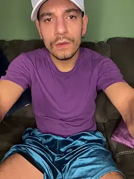 Snapshot of alessand180521 chatting on February 10, 2026, 8:13 pm alessand180521 online show from February 10, 2026, 8:13 pm