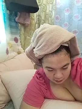 Zyramae 25 online show from March 6, 2026, 7:16 am