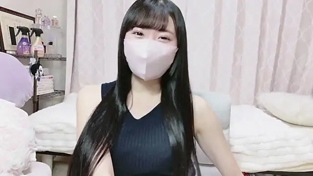 Snapshot of MOE_o0 chatting on February 7, 2026, 12:36 am MOE o0 online show from February 7, 2026, 12:36 am