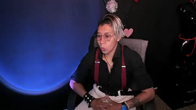 Snapshot of Kali_Panther chatting on February 9, 2026, 12:42 pm Kali Panther online show from February 9, 2026, 12:42 pm