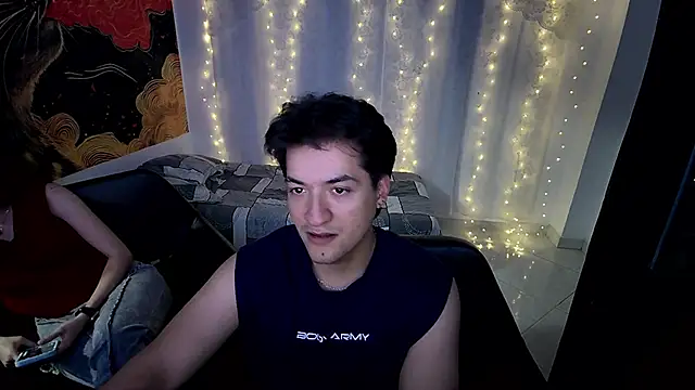 Snapshot of RoseSinsDonViktor chatting on April 21, 2026, 2:04 am RoseSinsDonViktor online show from April 21, 2026, 2:04 am