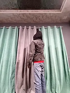 Snapshot of newtube0 chatting on February 2, 2026, 2:27 pm newtube0 online show from February 2, 2026, 2:27 pm