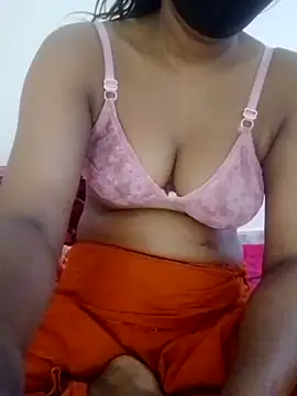 Toma7890 online show from April 7, 2026, 2:12 am