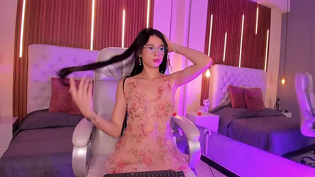 LilyHartt online show from March 21, 2026, 12:43 pm