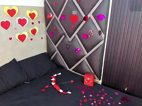 Philipp-Jones online show from February 14, 2026, 12:13 pm